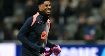 قرار نهائي من برشلونة بشأن راشفورد