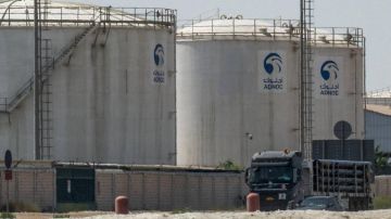 لماذا انسحبت الإمارات من أوبك؟ لماذا انسحبت الإمارات من أوبك؟