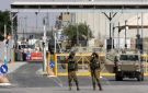 الاحتلال يغلق حاجزي عطارة وعين سينيا شمال رام الله - ps
