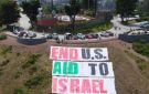  أوقفوا المساعدات الأمريكية لإسرائيل .. لافتة رفعها نشطاء على تلال سان فرانسيسكو