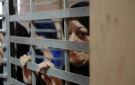 بينهن طفلتان وأسيرة حامل.. 90 أسيرة فلسطينية في سجون الاحتلال