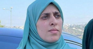 الاحتلال يفرج عن الأسيرة آية خطيب من عرعرة بعد قضاء محكوميتها