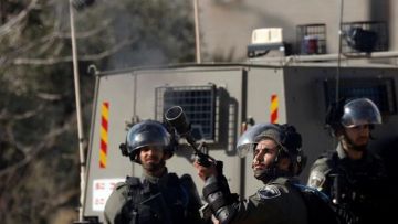 إصابة طفل جراء اعتداء قوات الاحتلال عليه في القدس إصابة طفل جراء اعتداء قوات الاحتلال عليه في القدس