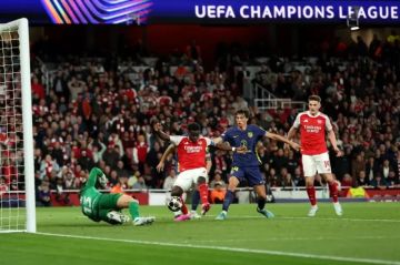 ساكا يقود أرسنال إلى نهائي دوري الأبطال بإقصاء أتلتيكو مدريد ساكا يقود أرسنال إلى نهائي دوري الأبطال بإقصاء أتلتيكو مدريد