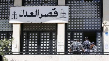 الإفراج عن الناشطة اللبنانية كيندا الخطيب بعد إدانتها بالتخابر مع إسرائيل الإفراج عن الناشطة اللبنانية كيندا الخطيب بعد إدانتها بالتخابر مع إسرائيل