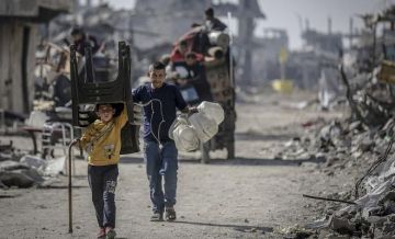 إسرائيل تحتل 1220 كم في غزة ولبنان وسورية كأحزمة أمنية إسرائيل تحتل 1220 كم في غزة ولبنان وسورية كأحزمة أمنية