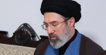 مسؤول إيراني يكشف تفاصيل إصابة المرشد مجتبى خامنئي