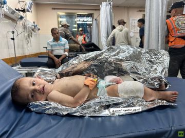 قتيلتان بينهما طفلة و30 إصابة بقصف إسرائيلي استهدف خيام نازحين في مواصي خان يونس.. (فيديو)