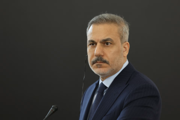 تركيا: نعمل على إعادة مواطنينا المحتجزين بعد التدخل ضد أسطول الصمود تركيا: نعمل على إعادة مواطنينا المحتجزين بعد التدخل ضد أسطول الصمود