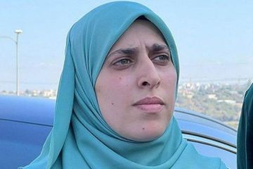 بعد 4 سنوات في سجن الدامون... الإفراج عن الأسيرة آية خطيب من عرعرة بعد 4 سنوات في سجن الدامون... الإفراج عن الأسيرة آية خطيب من عرعرة