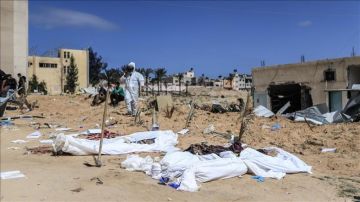 الاحتلال يجبر أهالي قرية العصاعصة على اخراج ميت من قبره