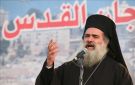 المطران حنا: الاعتداءات الإسرائيلية الممنهجة تهدد الوجود المسيحي في القد