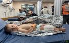 قتيلتان بينهما طفلة و30 إصابة بقصف إسرائيلي استهدف خيام نازحين في مواصي خان يونس.. (فيديو)