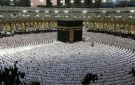 الأوقاف وشركات الحج تناقشان خطة التصعيد وتفويج حجاج فلسطين