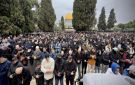 آلاف المصلين يؤدون صلاة الجمعة في الأقصى - ps