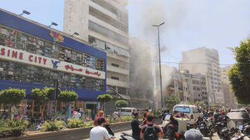 3 شهداء وجرحى في استهداف إسرائيلي لمبنى في الضاحية الجنوبية لبيروت 3 شهداء وجرحى في استهداف إسرائيلي لمبنى في الضاحية الجنوبية لبيروت