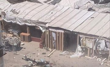 شاهد: غزة: 3 شهداء وعدة جرحى في غارة إسرائيلية استهدفت مركبة بحي الرمال شاهد: غزة: 3 شهداء وعدة جرحى في غارة إسرائيلية استهدفت مركبة بحي الرمال
