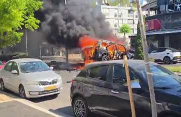 مقتل شخص بتفجير مركبة في منطقة حيفا (فيديوهات) مقتل شخص بتفجير مركبة في منطقة حيفا (فيديوهات)