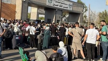 عذاب الجسر: أقرب حجز بعد 25 يوما.. ورشاوى تفرض بقوة الأمر الواقع عذاب الجسر: أقرب حجز بعد 25 يوما.. ورشاوى تفرض بقوة الأمر الواقع