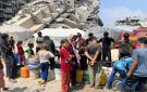 قطرة ماء للبقاء.. عائلات غزة تخوض معركة يومية ضد العطش