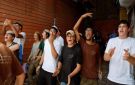 مستوطنون يحرقون أراض زراعية و4 مركبات فلسطينية شمالي الضفة