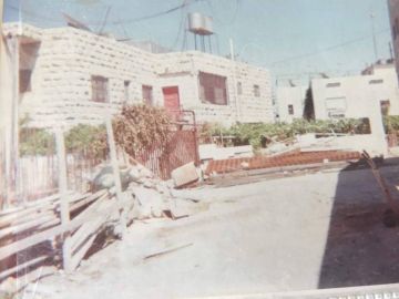 عائلة البكري تنتزع قرارا باسترداد منزلها من المستوطنين عائلة البكري تنتزع قرارا باسترداد منزلها من المستوطنين