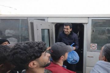 بينهم 20 عاملا.. الاحتلال يفرج عن 60 أسيرا من غزة بينهم 20 عاملا.. الاحتلال يفرج عن 60 أسيرا من غزة