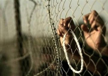 25 أسيرا يقبعون في سجون الاحتلال منذ أكثر من ربع قرن 25 أسيرا يقبعون في سجون الاحتلال منذ أكثر من ربع قرن