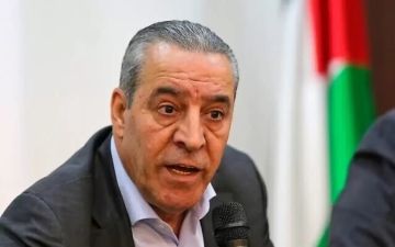 قريب لحسين الشيخ متورط في شبكة تهريب بملايين الشواقل إلى غزة قريب لحسين الشيخ متورط في شبكة تهريب بملايين الشواقل إلى غزة