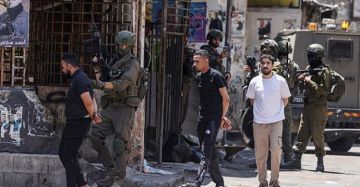 الاحتلال يعتقل شابين من بيت لحم وطوباس الاحتلال يعتقل شابين من بيت لحم وطوباس