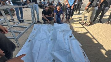 3 شهداء في غارات إسرائيلية متفرقة على قطاع غزة 3 شهداء في غارات إسرائيلية متفرقة على قطاع غزة