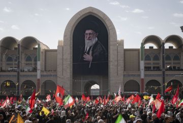 قاليباف يرسم مسار الثأر لدماء خامنئي ويوجه رسالة لـالمجاهدين الفلسطينيين قاليباف يرسم مسار الثأر لدماء خامنئي ويوجه رسالة لـالمجاهدين الفلسطينيين