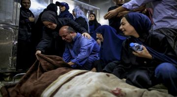 وقف النار في القطاع كذبة تكتب بدماء الغزيين.. 12 قتيلا منذ فجر اليوم و1168 منذ إعلان الهدنة الخادعة وقف النار في القطاع كذبة تكتب بدماء الغزيين.. 12 قتيلا منذ فجر اليوم و1168 منذ إعلان الهدنة الخادعة