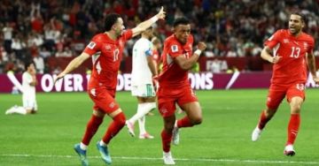الجزائر تودع كأس العالم أمام سويسرا الجزائر تودع كأس العالم أمام سويسرا