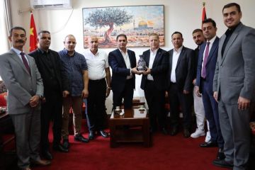 السفير عواد يشيد بالدعم الصيني في تدريب الكوادر الفلسطينية بمجالات التنمية الاقتصادية والمناطق التجارية الحرة السفير عواد يشيد بالدعم الصيني في تدريب الكوادر الفلسطينية بمجالات التنمية الاقتصادية والمناطق التجارية الحرة