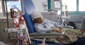 تقرير بين نقص العلاج وخذلان العالم.. مرضى الفشل الكلوي في غزة يواجهون خطر توقف العلاج تقرير بين نقص العلاج وخذلان العالم.. مرضى الفشل الكلوي في غزة يواجهون خطر توقف العلاج