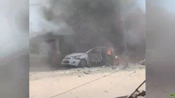غارة جوية إسرائيلية تستهدف مركبة في قطاع غزة غارة جوية إسرائيلية تستهدف مركبة في قطاع غزة