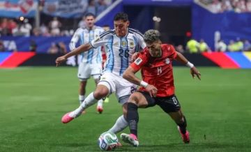 مصر تودع كأس العالم بخسارتها أمام الأرجنتين مصر تودع كأس العالم بخسارتها أمام الأرجنتين
