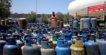 هيئة البترول والغاز: دخول 5 شاحنات غاز إلى قطاع غزة هيئة البترول والغاز: دخول 5 شاحنات غاز إلى قطاع غزة