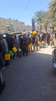 وين في بنزين؟.. مواطنون يبحثون عن الوقود وهيئة البترول تؤكد استمرار التزويد وين في بنزين؟.. مواطنون يبحثون عن الوقود وهيئة البترول تؤكد استمرار التزويد