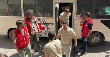 بالأسماء.. الاحتلال يفرج عن 12 معتقلا من سجونه بالأسماء.. الاحتلال يفرج عن 12 معتقلا من سجونه