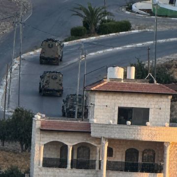 الاحتلال يقتحم مدنا وبلدات بالضفة ويشن حملة اعتقالات ومداهمات الاحتلال يقتحم مدنا وبلدات بالضفة ويشن حملة اعتقالات ومداهمات
