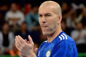 زيدان على أعتاب تدريب منتخب أوروبي