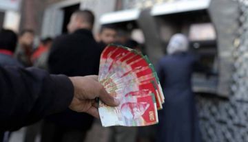 رواتب الموظفين غدا بالبنوك بنسبة 60 