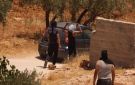  مستوطنون إسرائيليون يحاصرون منزلنا : بي بي سي داخل قرية فلسطينية تتعرض لهجوم متواصل