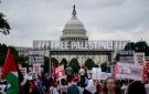 احتجاجات مؤيدة لفلسطين تحاصر مقر إقامة نتنياهو في واشنطن وتطالب باعتقاله