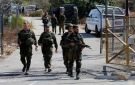 الخليل: الاحتلال يعتقل فلسطينيا ويداهم منازل - ps