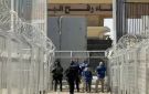 مركز حقوقي: منع الفلسطينيين من العودة إلى غزة يكرس التهجير القسري