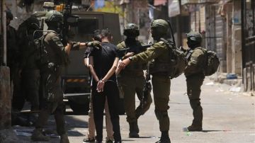 إصابة واعتقال عشرات الفلسطينيين خلال اقتحامات إسرائيلية في الضفة إصابة واعتقال عشرات الفلسطينيين خلال اقتحامات إسرائيلية في الضفة