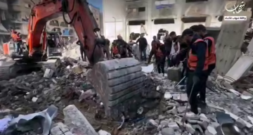 انتشال جثامين 19 فلسطينيا من تحت أنقاض بناية مدمرة بغزة
